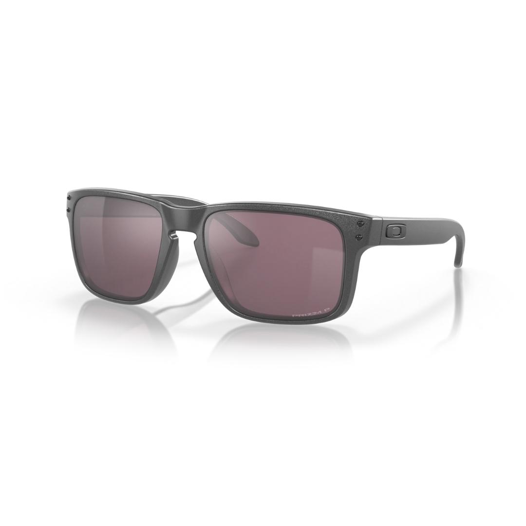 lunette de soleil oakley holbrook couleur steel/prizm daily polarized vue d'avant/côté